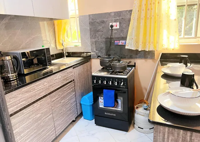 Malka Havens Near Speke Resort Munyonyo